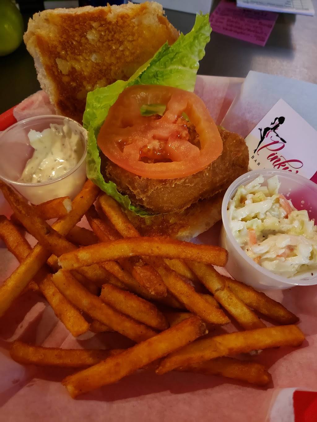 Pinky’s Bar and Grill | restaurant | 2123 N 15th St, Sheboygan, WI 53081, USA | 9207836605 OR +1 920-783-6605