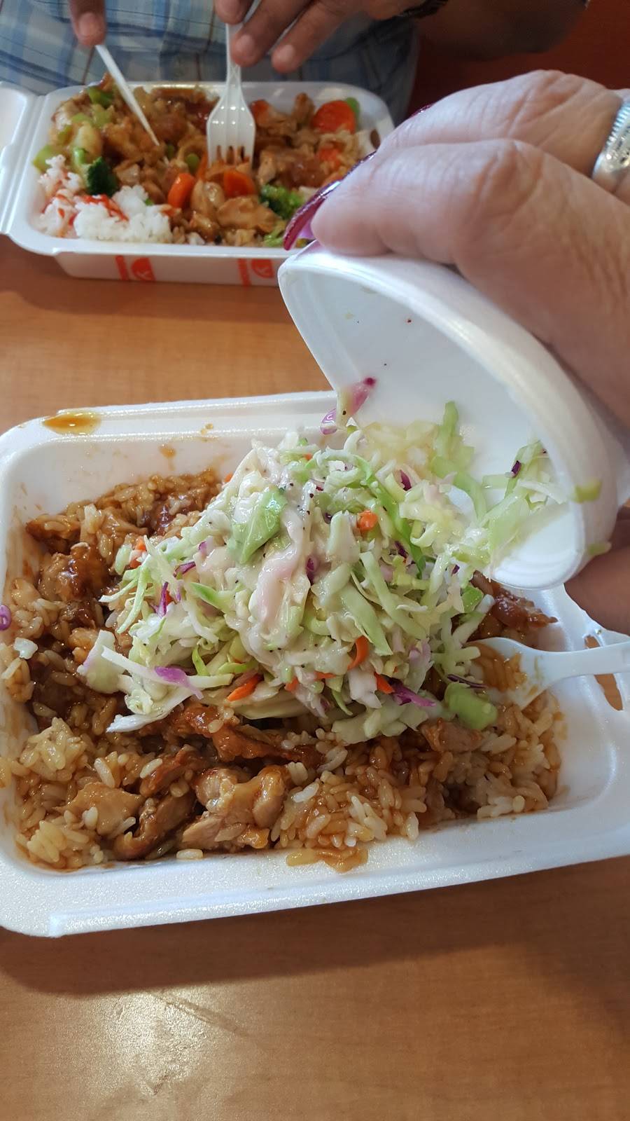 Yoshinoya Tweedy & California | restaurant | 3506 Tweedy Blvd, South Gate, CA 90280, USA | 3235649934 OR +1 323-564-9934