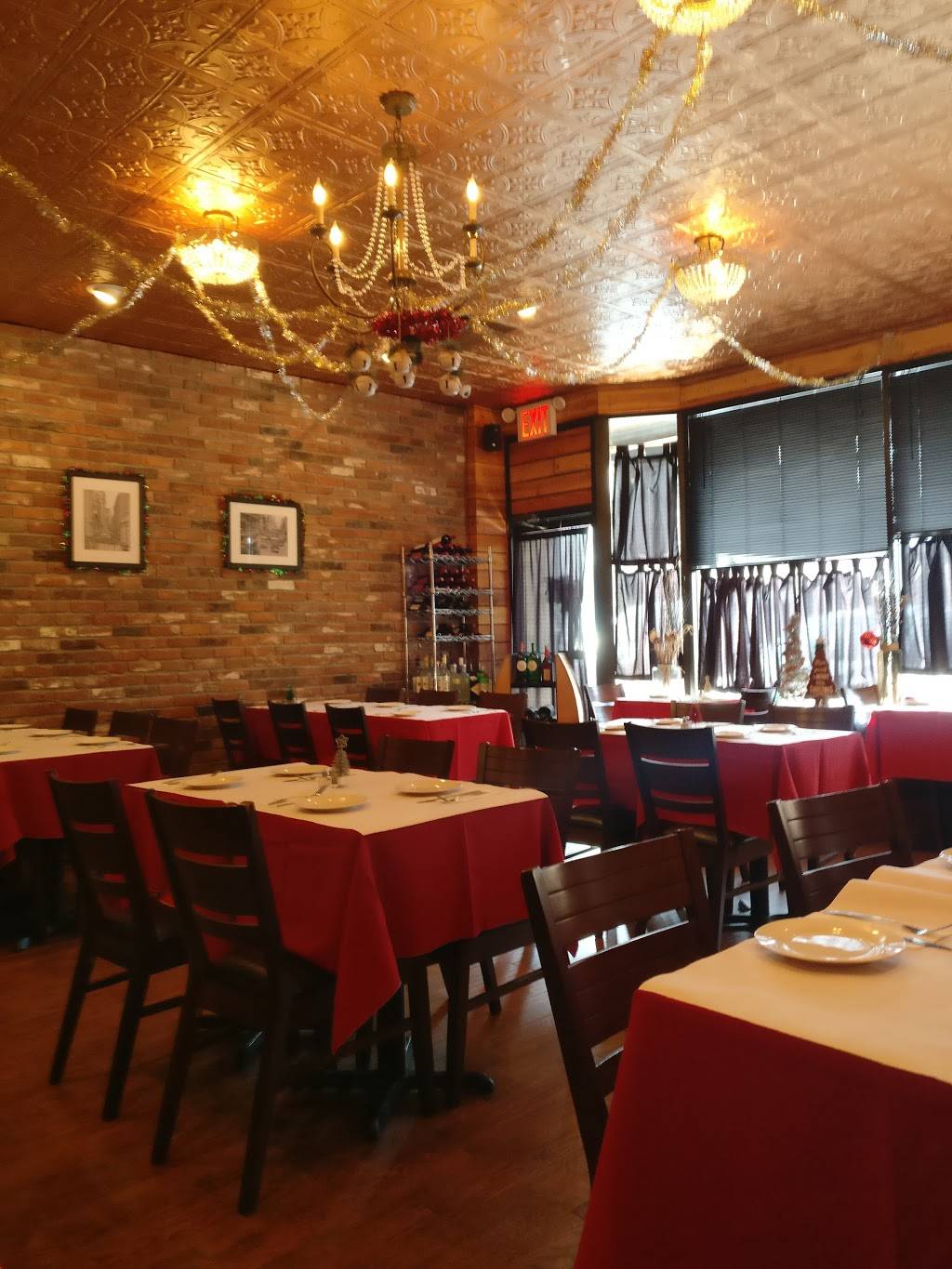 Molo | restaurant | 4903, 987 Bay St, Staten Island, NY 10305, USA | 7184477676 OR +1 718-447-7676