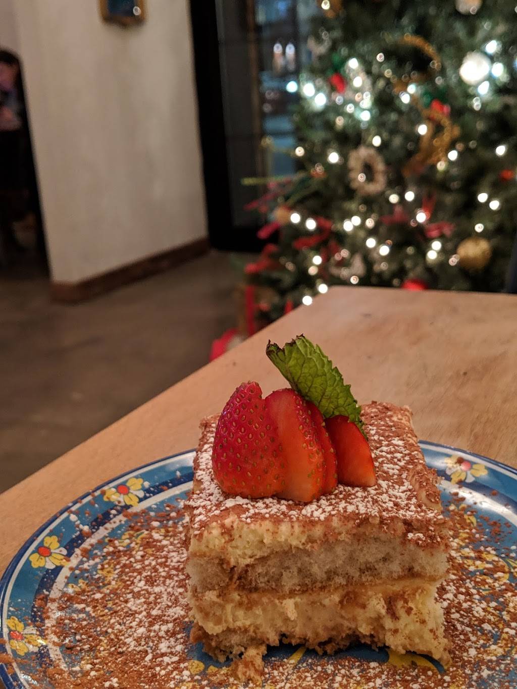 Luzzos Neapolitan Pizza & Wine Bar | restaurant | 42-60 Crescent St, Long Island City, NY 11101, USA | 7184330555 OR +1 718-433-0555