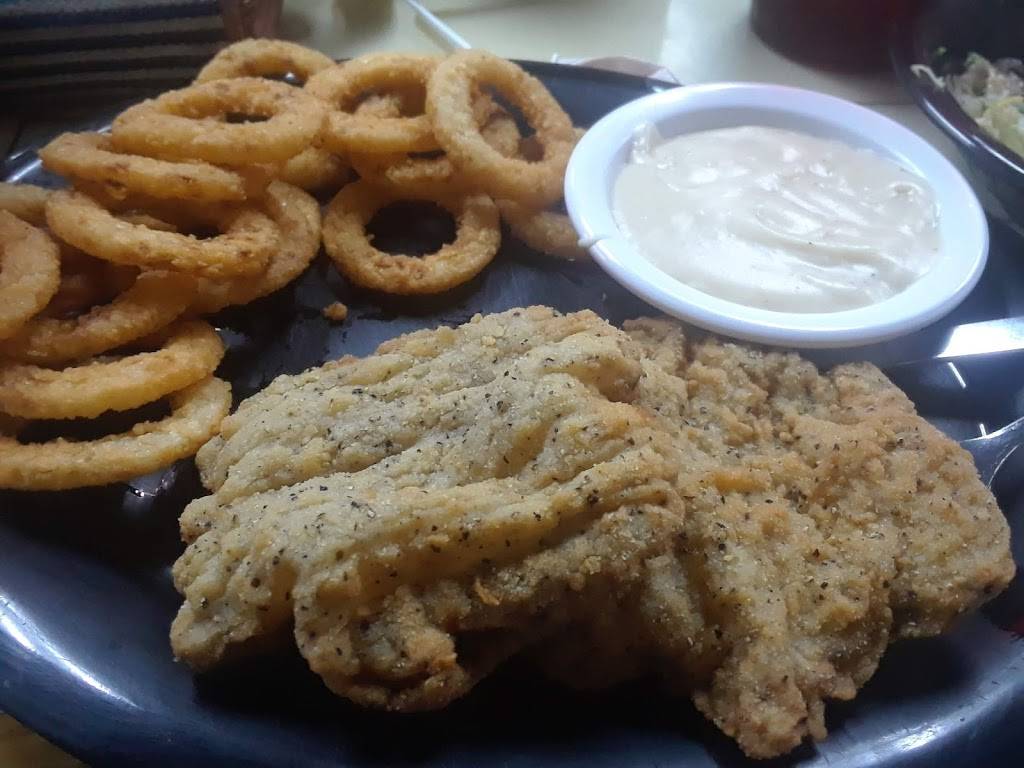 Pats Cafe | cafe | 2111 Massey Ave, Lawrenceburg, TN 38464, USA | 9317627972 OR +1 931-762-7972