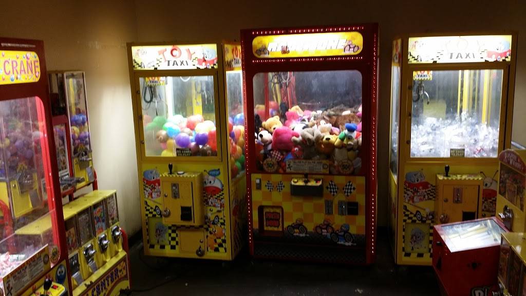 Vincenzos Pizza - Saugus | restaurant | 20701 Plum Canyon Rd, Santa Clarita, CA 91350, USA | 6612969119 OR +1 661-296-9119