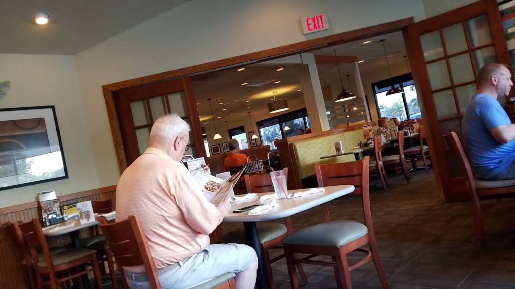 Perkins Restaurant & Bakery | restaurant | 27941 Crown Lake Blvd, Bonita Springs, FL 34135, USA | 2394980300 OR +1 239-498-0300