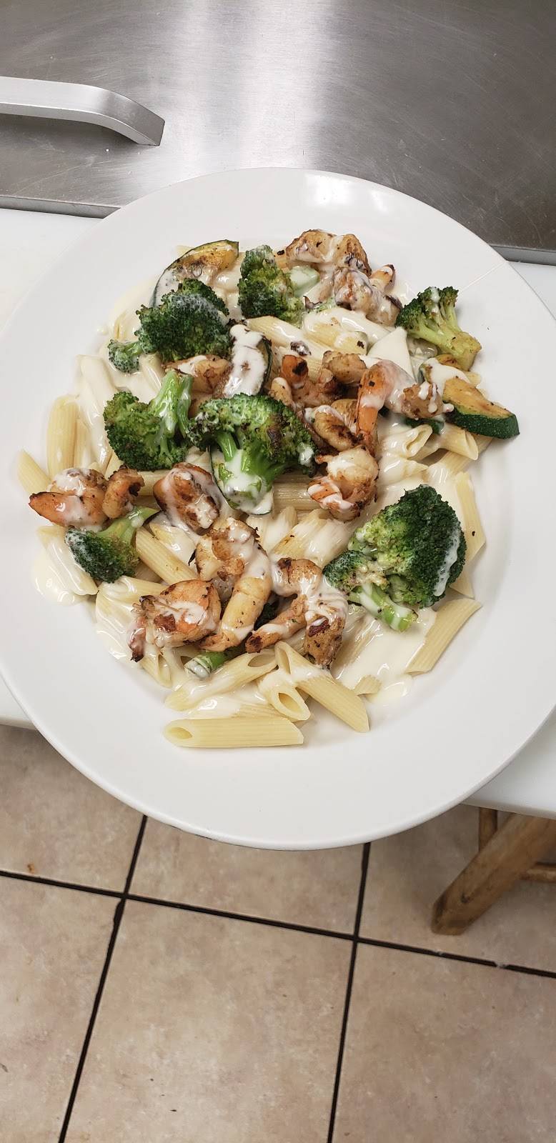 El Jarrito | restaurant | 216 E Elm St, Yadkinville, NC 27055, USA | 3366771447 OR +1 336-677-1447