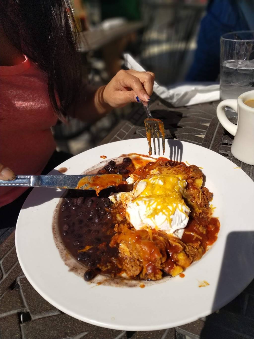 Flo | restaurant | 5232, 1434 W Chicago Ave, Chicago, IL 60642, USA | 3122430477 OR +1 312-243-0477