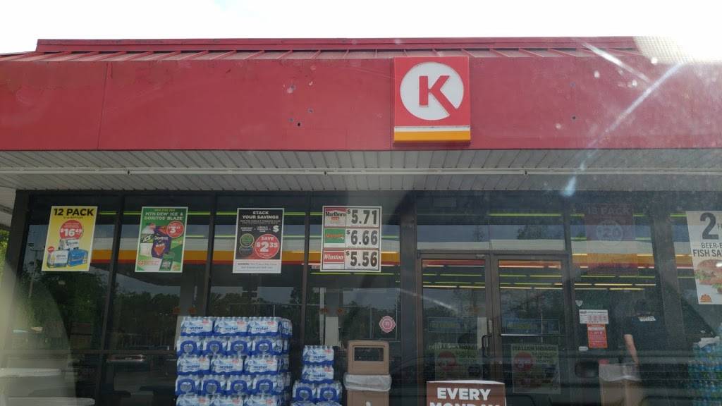 Hardees | restaurant | 241 US-17, East Palatka, FL 32131, USA | 9043286469 OR +1 904-328-6469