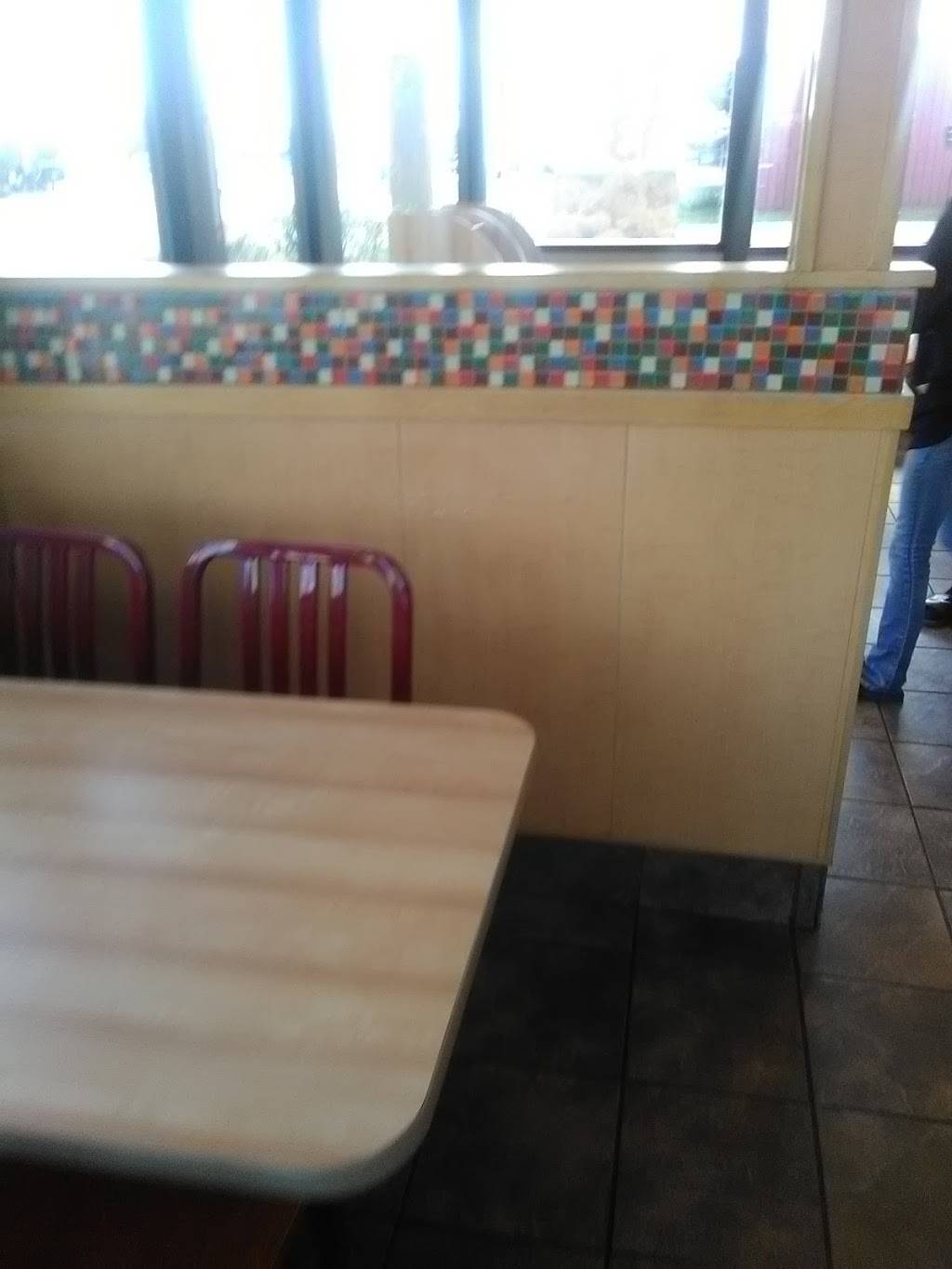 Popeyes Louisiana Kitchen | restaurant | 656 Edgewood Ave N, Jacksonville, FL 32254, USA | 9043870714 OR +1 904-387-0714