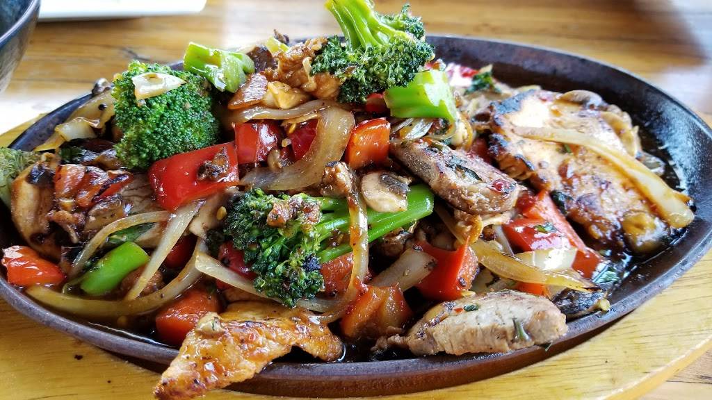 Ling & Louies Asian Bar and Grill | restaurant | 9397 E Shea Blvd #125, Scottsdale, AZ 85260, USA | 4807675464 OR +1 480-767-5464