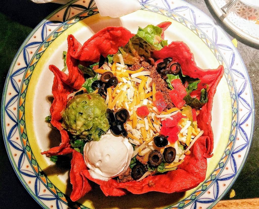 Iguana Mia of Fort Myers | restaurant | 4329 Cleveland Ave, Fort Myers, FL 33901, USA | 2399397130 OR +1 239-939-7130