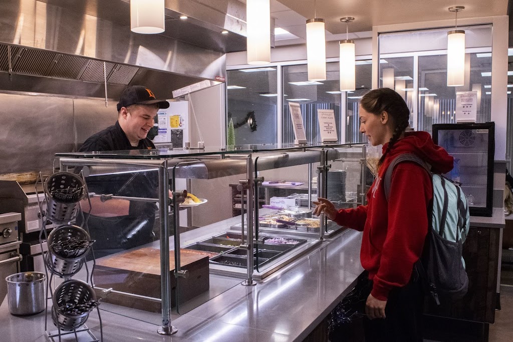 Hoernemann Refectory | restaurant | 310 E Market St, Tiffin, OH 44883, USA | 4194482448 OR +1 419-448-2448