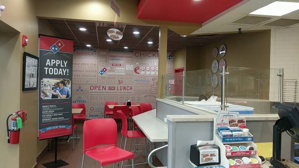 Dominos Pizza | meal delivery | 1395 College St, Beaumont, TX 77701, USA | 4098320000 OR +1 409-832-0000