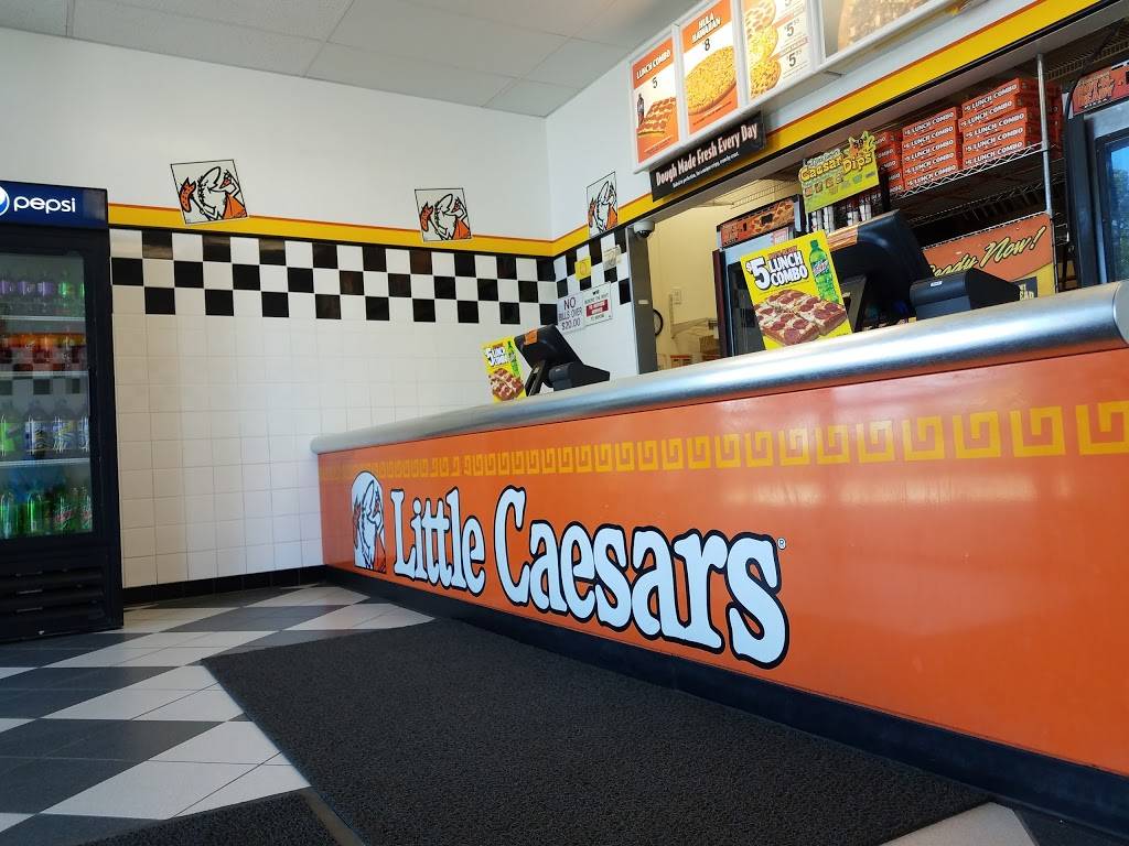 Little Caesars Pizza | meal takeaway | 5022 W Ave N Suite 106, Palmdale, CA 93551, USA | 6619432626 OR +1 661-943-2626