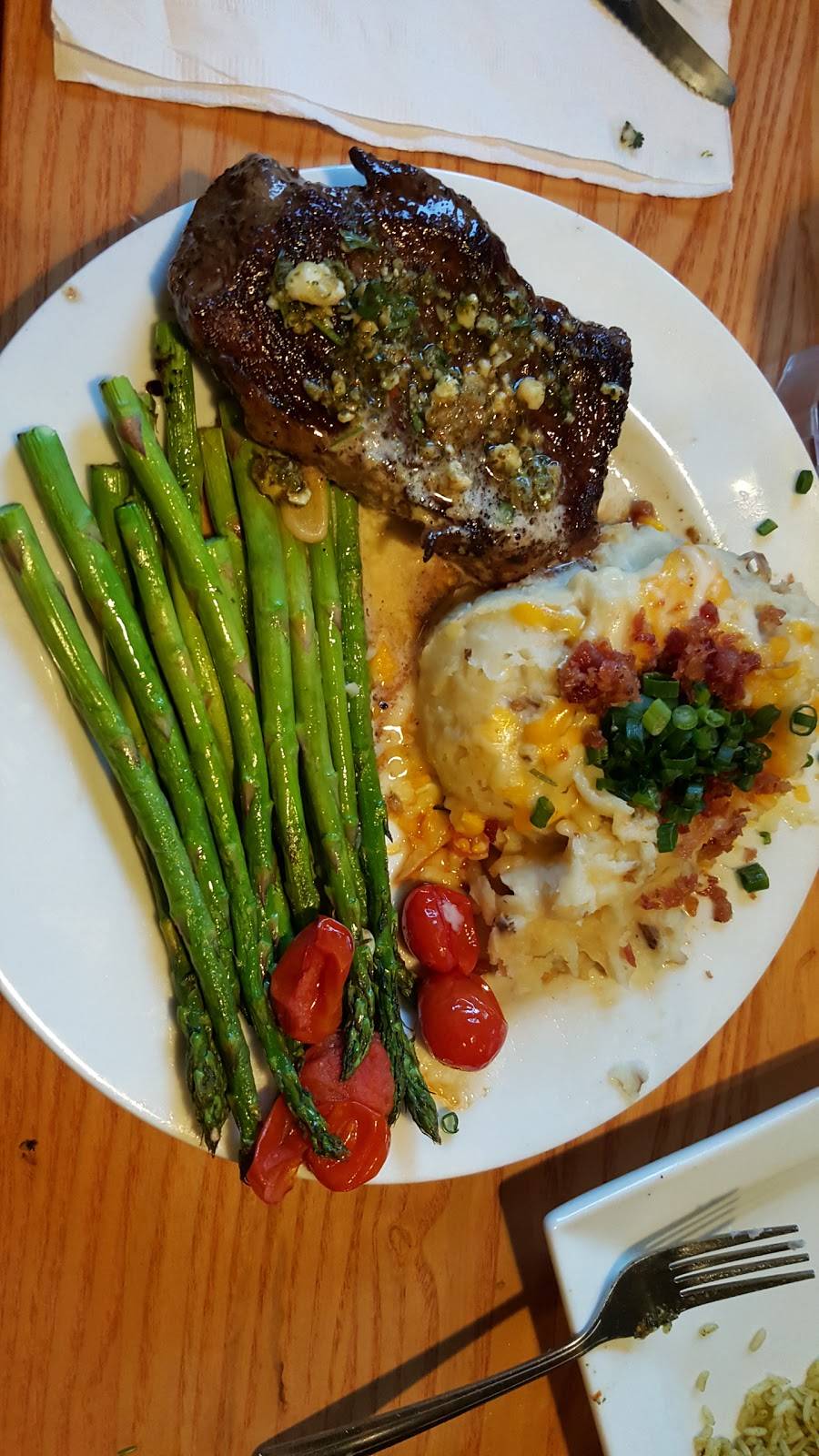 Chilis Grill & Bar | meal takeaway | 6550 Colonnade Ave, Melbourne, FL 32940, USA | 3216396881 OR +1 321-639-6881