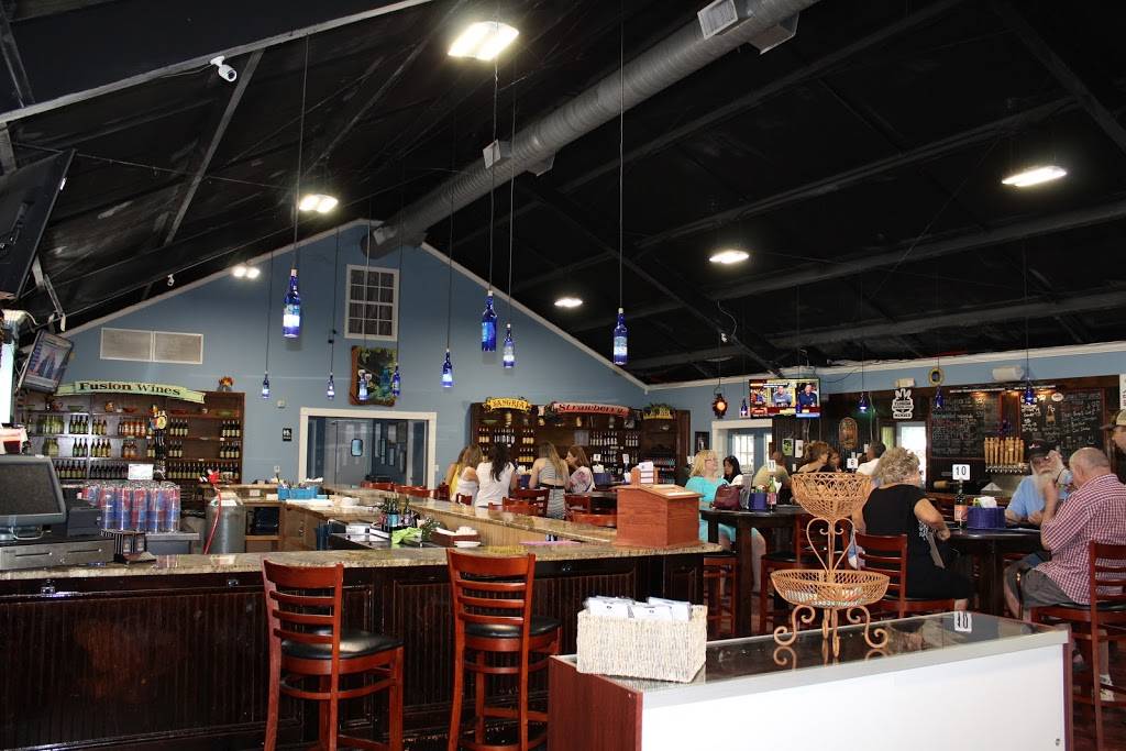 Keel and Curley Winery | restaurant | 5210 Thonotosassa Rd, Plant City, FL 33565, USA | 8137529100 OR +1 813-752-9100