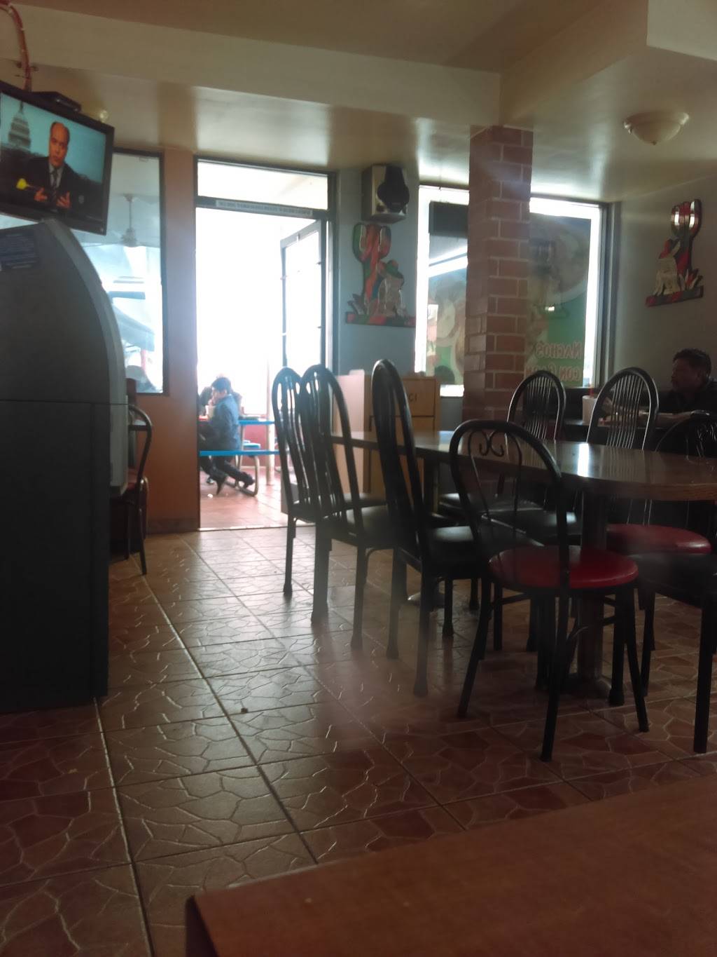 Britos Taqueria | restaurant | 2159 Lincoln Ave, Anaheim, CA 92801, USA | 7147722269 OR +1 714-772-2269