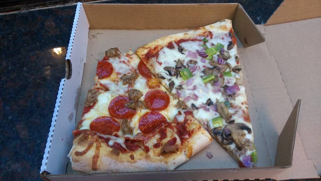 Georgios on Division | meal delivery | 11 W Division St, Chicago, IL 60610, USA | 3122550999 OR +1 312-255-0999