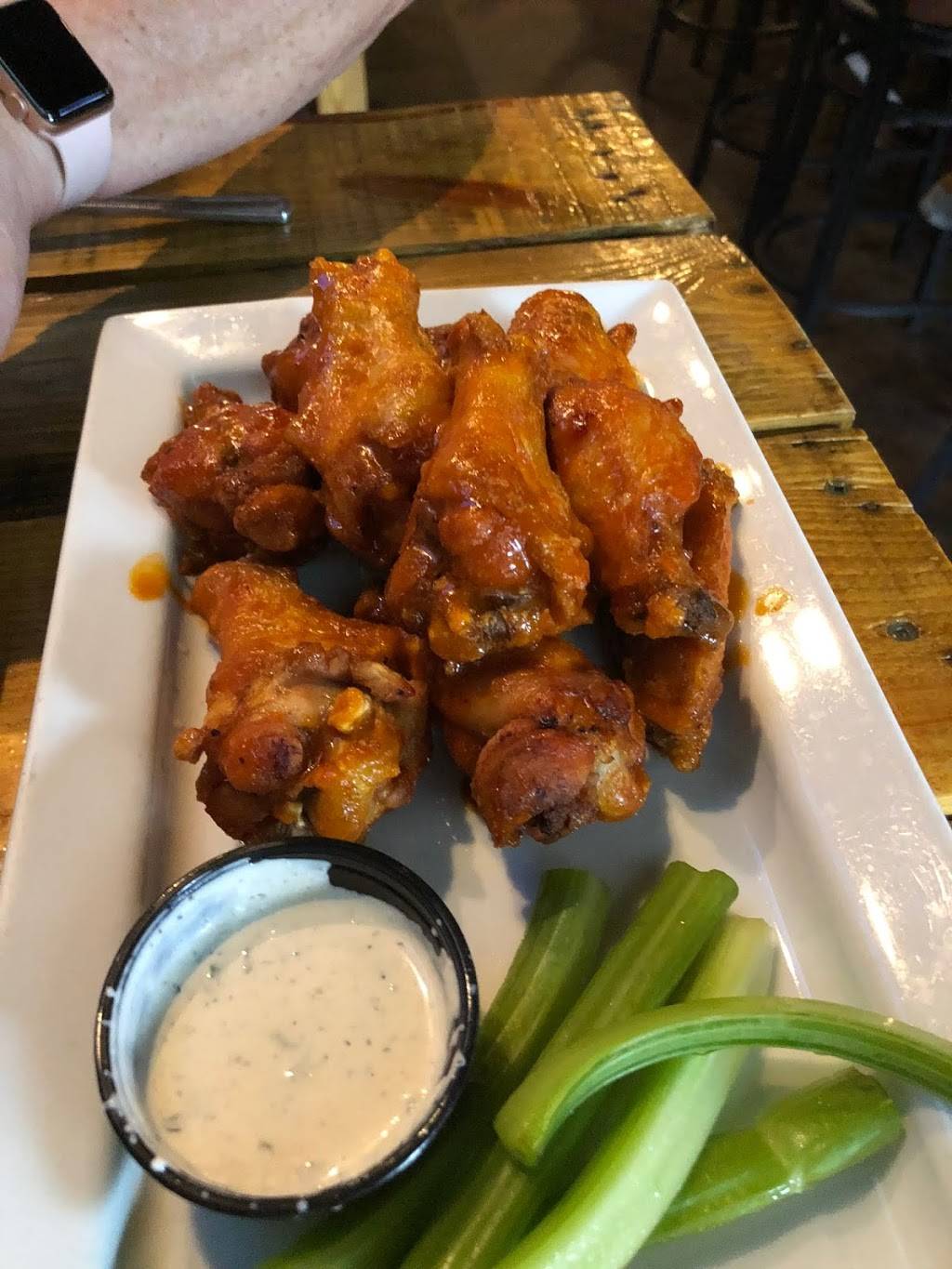 Big Easy Bar | restaurant | 1704 E 7th Ave, Tampa, FL 33605, USA | 8132483444 OR +1 813-248-3444