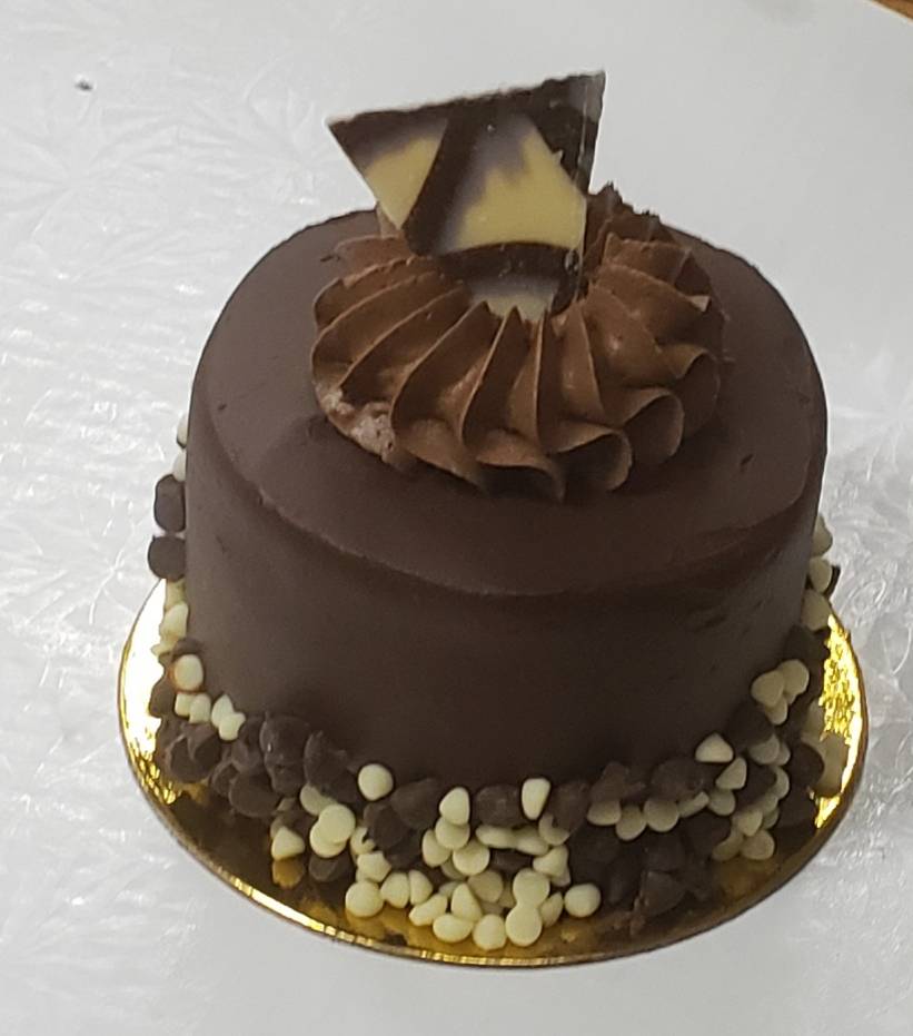 Bleu Market & Bakery | restaurant | 3919 S Providence Rd, Columbia, MO 65203, USA | 5738744044 OR +1 573-874-4044