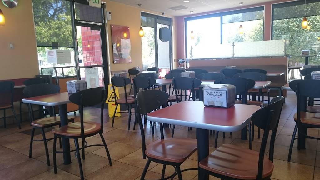 Jack in the Box | restaurant | 5340 W Cypress Ave, Visalia, CA 93277, USA | 5597397369 OR +1 559-739-7369