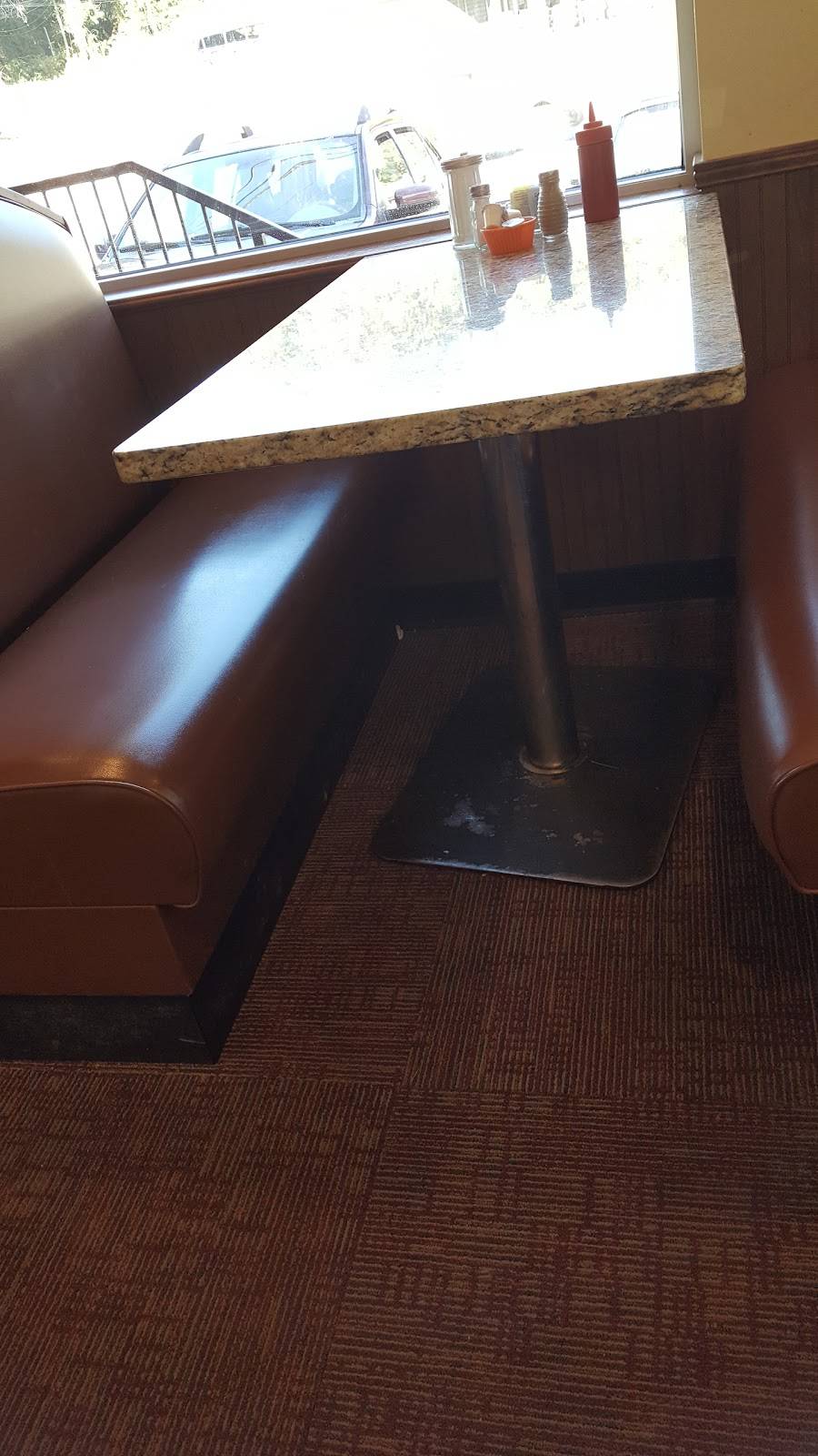 Travelers Restaurant | restaurant | 536 N Hwy 25 Bypass, Travelers Rest, SC 29690, USA | 8648347023 OR +1 864-834-7023