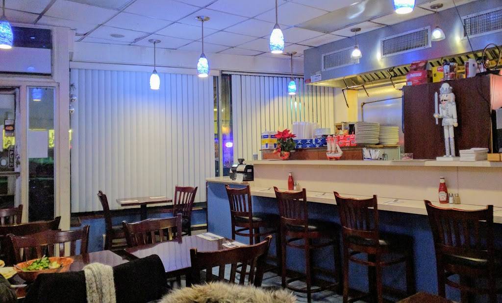 Greek Town Gyros | restaurant | 65 Park Ave, Rutherford, NJ 07070, USA | 2016720045 OR +1 201-672-0045