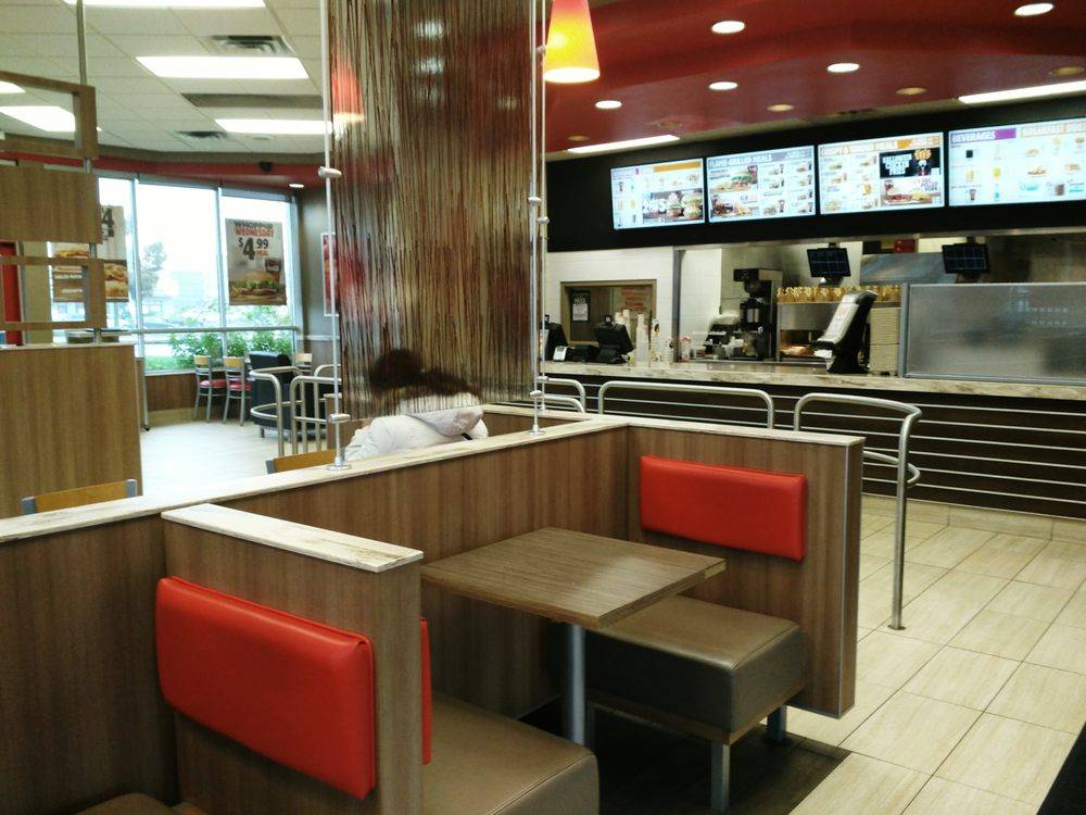 Burger King | restaurant | 3495 Lawrence Ave E, Scarborough, ON M1H 1B3, Canada | 4164315816 OR +1 416-431-5816
