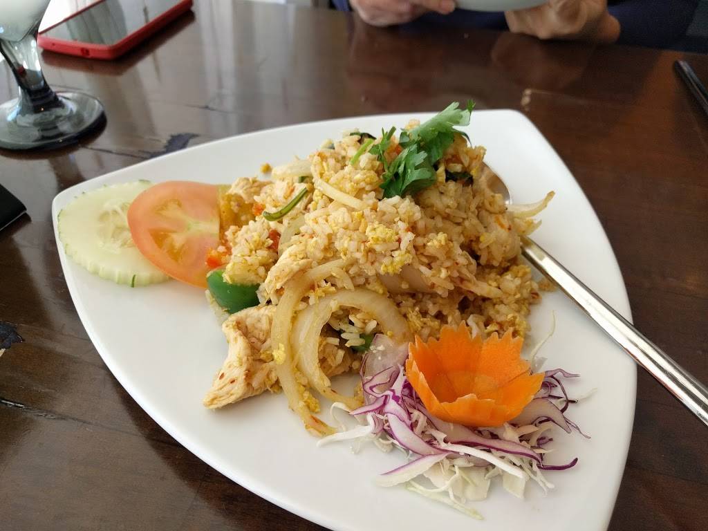 Bangkok Square | restaurant | 6500 SW Archer Rd, Gainesville, FL 32608, USA | 3523754488 OR +1 352-375-4488