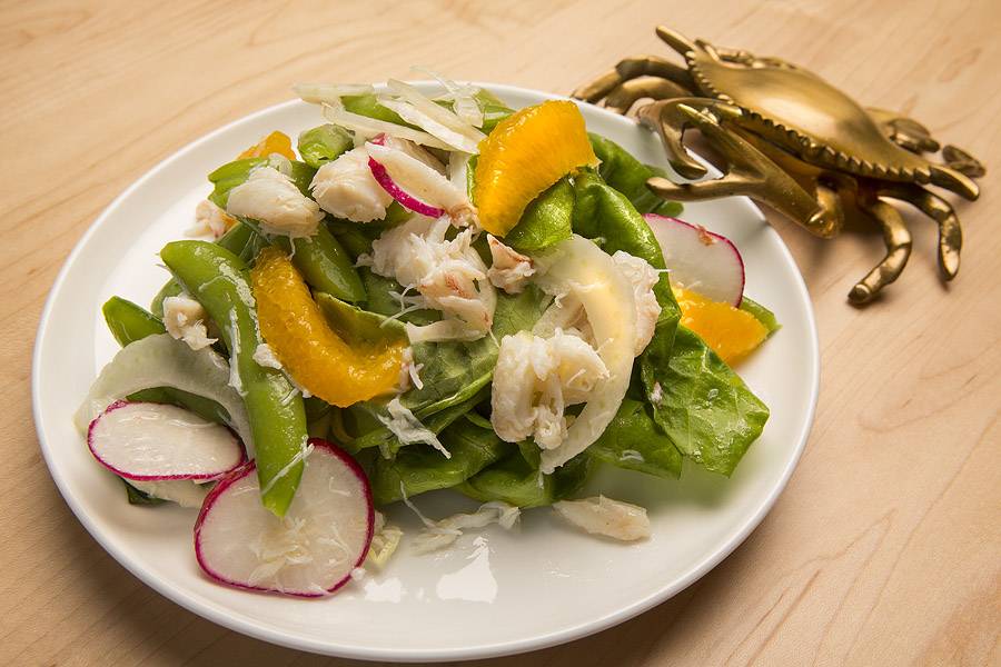 Two Lights Seafood and Oyster | restaurant | 227 W North Ave, Chicago, IL 60610, USA | 3129293091 OR +1 312-929-3091