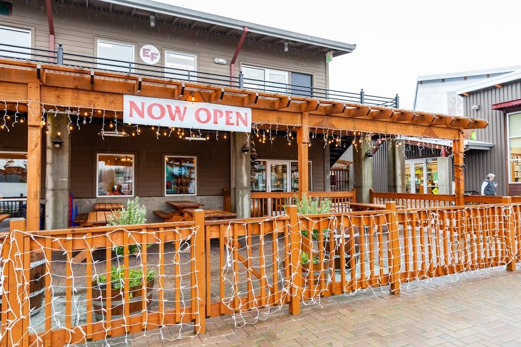 Tapped Camano | restaurant | 848 N Sunrise Blvd, Camano, WA 98282, USA | 3605724986 OR +1 360-572-4986