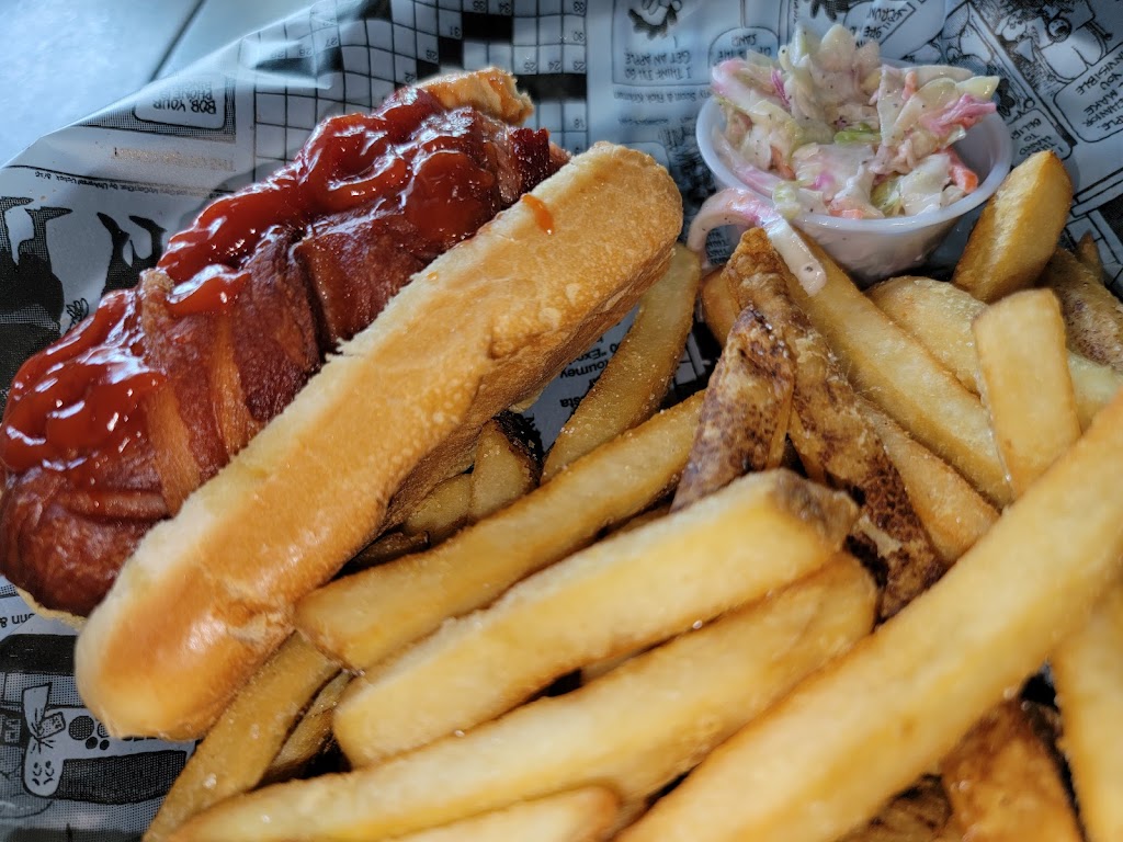 The Hub @ Brooksville | restaurant | 14445 Ponce De Leon Blvd, Brooksville, FL 34601, USA | 3528483553 OR +1 352-848-3553