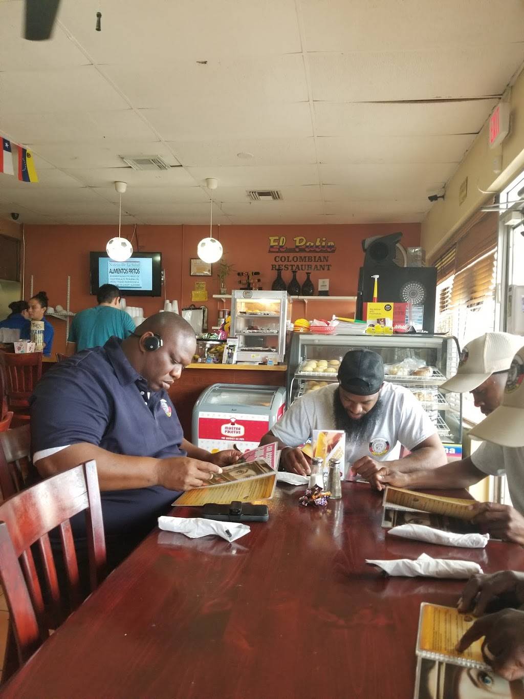 El Patio Colombian Restaurant | restaurant | 5416 S State Rd 7, Fort Lauderdale, FL 33314, USA | 9549908845 OR +1 954-990-8845