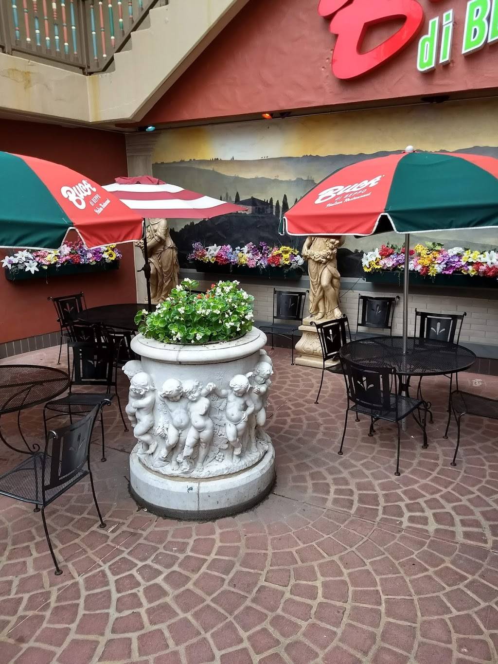 Buca di Beppo Italian Restaurant | Open for Dine In, To Go or De | restaurant | 310 W 47th St, Kansas City, MO 64112, USA | 8169316548 OR +1 816-931-6548