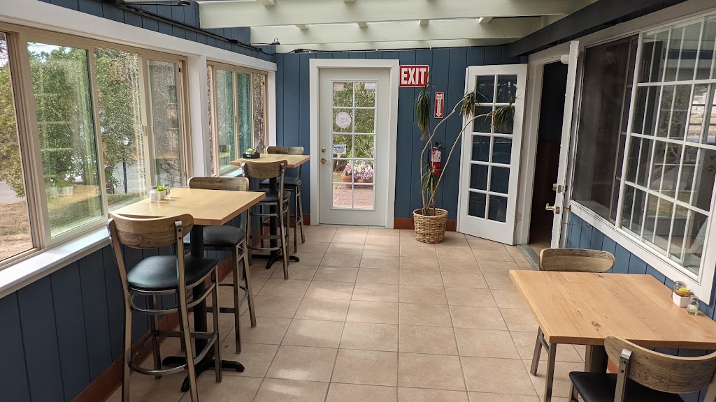 The Black Door | restaurant | 38411 Robinson Reef Dr, Gualala, CA 95445, USA | 7078849695 OR +1 707-884-9695