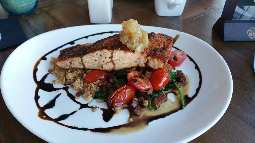 Blue Water Grill & Raw Bar | restaurant | 2000 Sailfish Dr, Manteo, NC 27954, USA | 2524731955 OR +1 252-473-1955