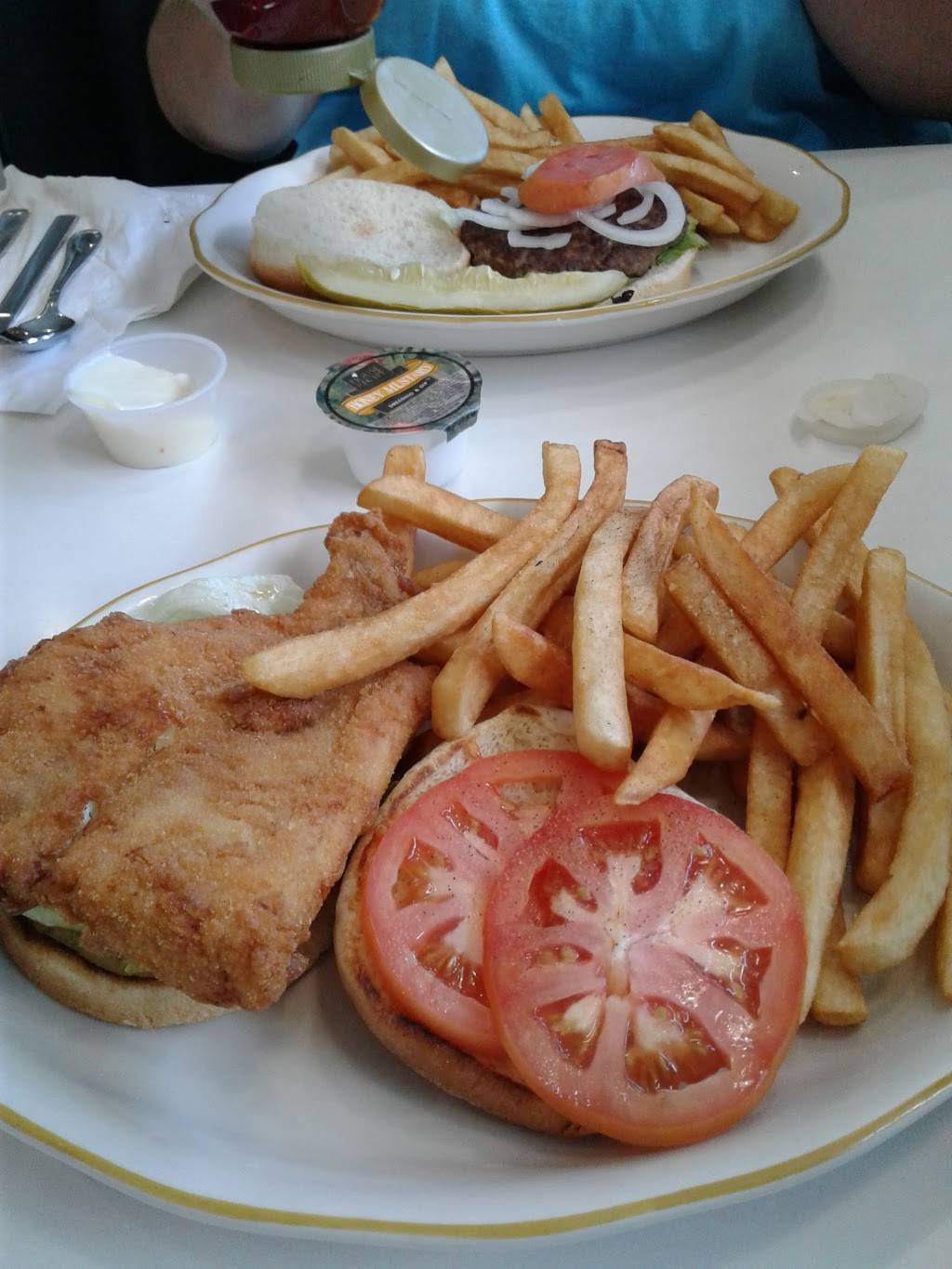 Alices Diner | restaurant | 1665 Lincoln Hwy E, Lancaster, PA 17602, USA | 7172070655 OR +1 717-207-0655