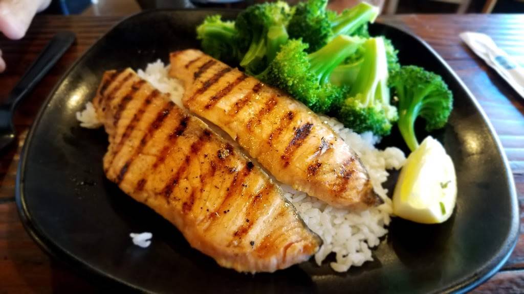 Nalus Hawaiian Fish Grill & Tutus Kitchen | restaurant | 641 Camino De Los Mares, San Clemente, CA 92673, USA | 9498778577 OR +1 949-877-8577