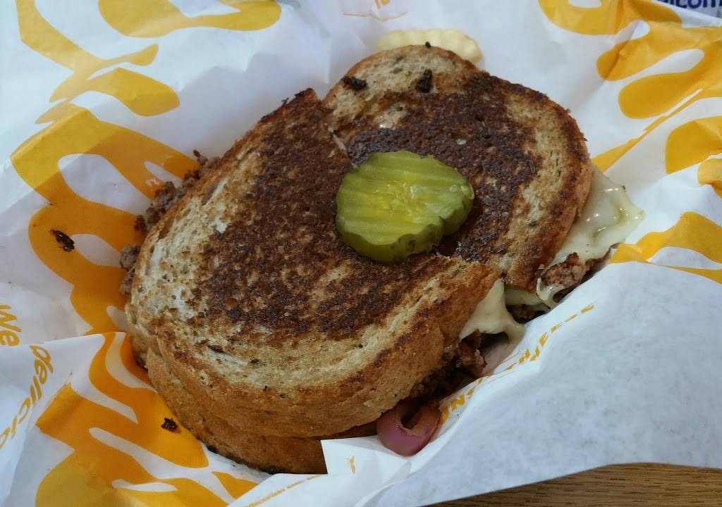 Culvers | restaurant | 220 Oak Creek Plaza, Mundelein, IL 60060, USA | 8475666900 OR +1 847-566-6900