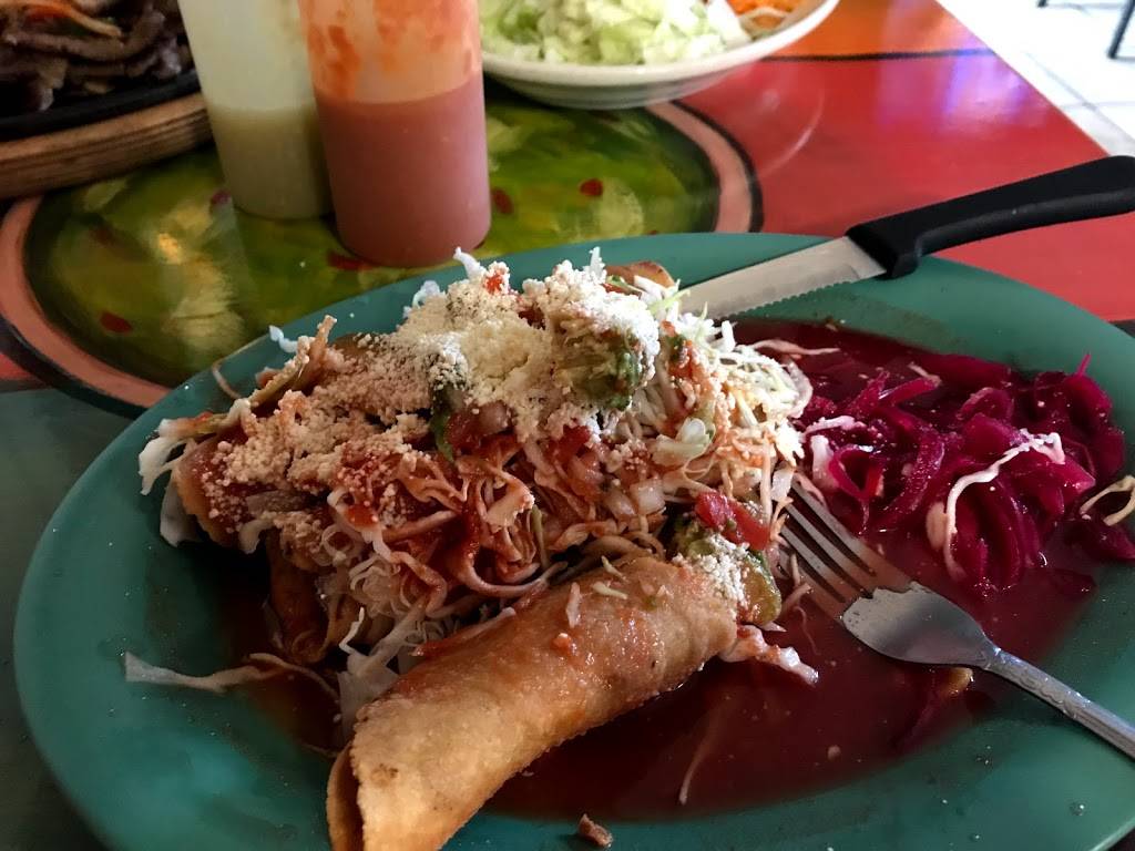 Estrella Hondumex | restaurant | 109 Roaring Fork Rd, Gatlinburg, TN 37738, USA | 8653251458 OR +1 865-325-1458