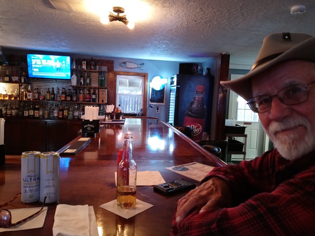 Liza Janes Harborside Pub & Grub | restaurant | 46 Myrtle Ln, Branson, MO 65616, USA | 4174285492 OR +1 417-428-5492