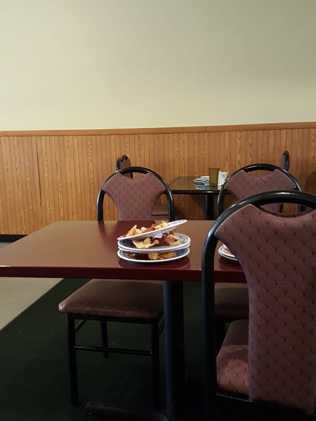 Taste of China | restaurant | 6 E 2nd St, Pana, IL 62557, USA | 2175625599 OR +1 217-562-5599