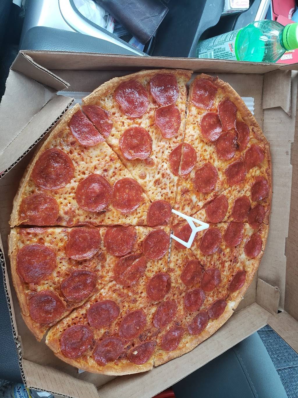 Pizza Hut | meal takeaway | 2727 York Rd, Pleasant View, TN 37146, USA | 6157469997 OR +1 615-746-9997