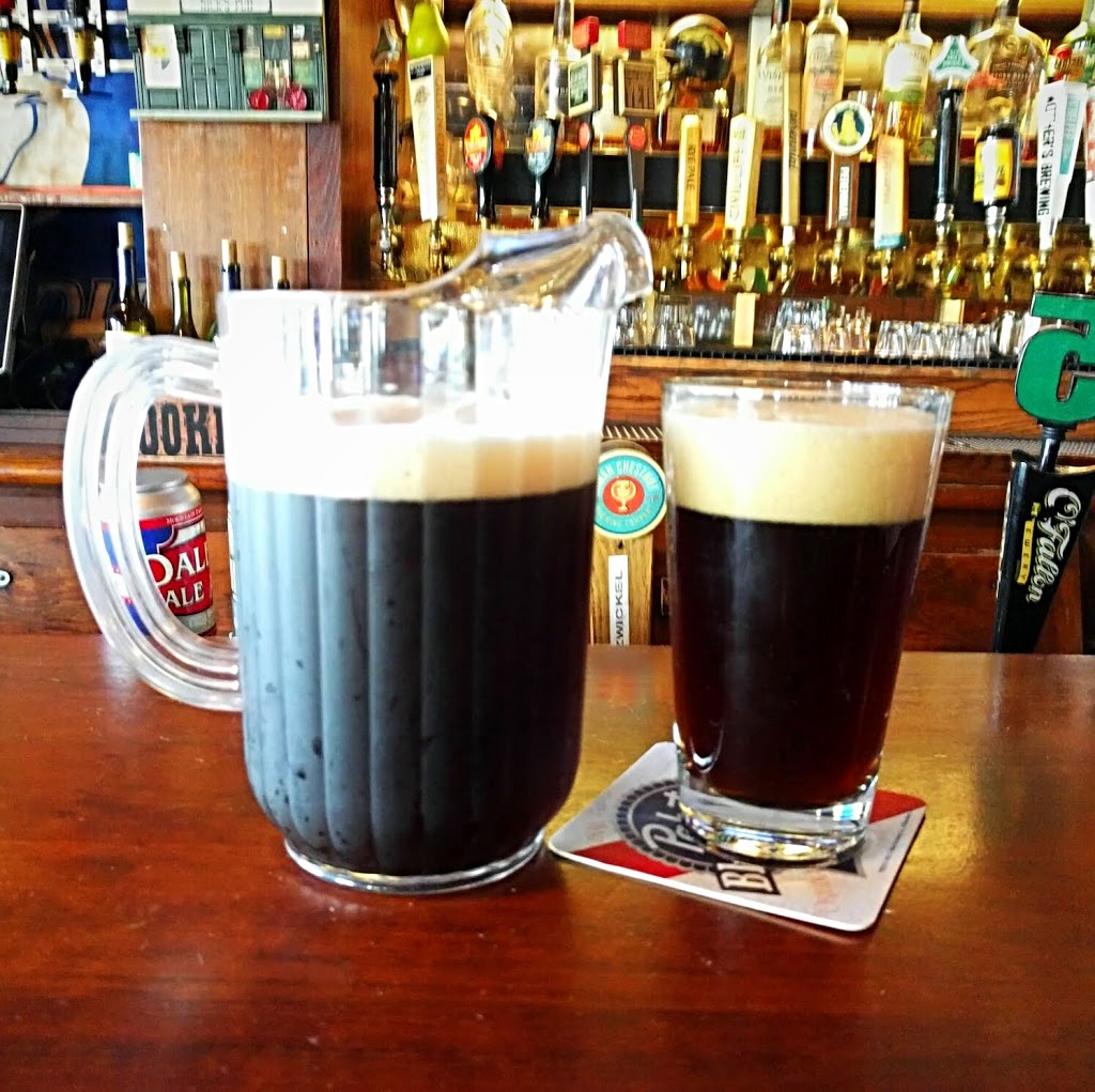 Nicks Pub | restaurant | 6001 Manchester Ave, St. Louis, MO 63110, USA | 3147817806 OR +1 314-781-7806