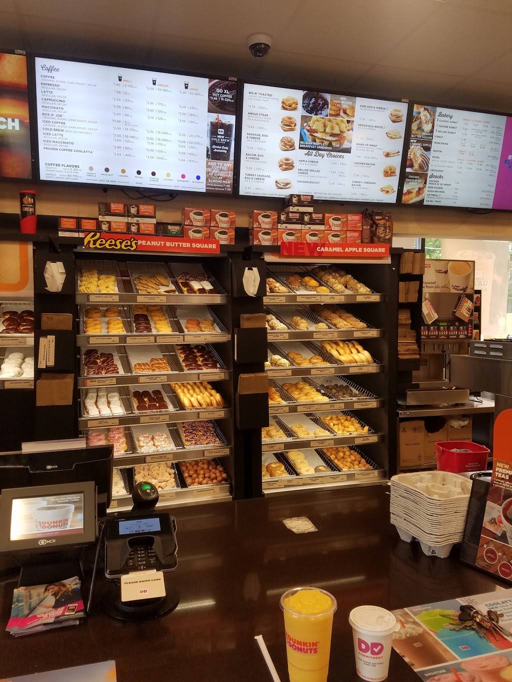 Dunkin Donuts | cafe | 1465 W 95th St, Chicago, IL 60643, USA | 7739418586 OR +1 773-941-8586