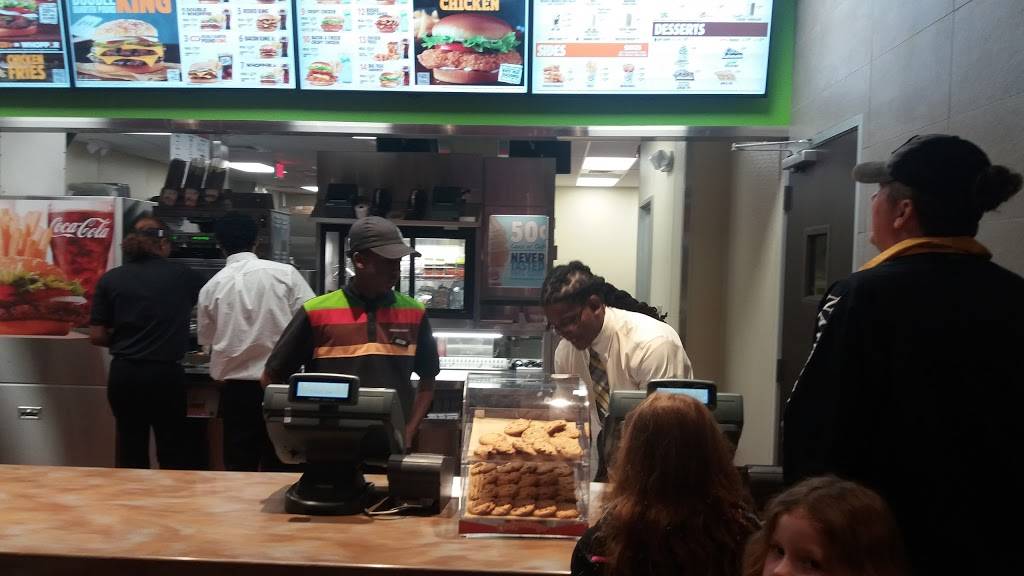 Burger King | restaurant | 38611 US Hwy 19 N, Tarpon Springs, FL 34689, USA | 7279351368 OR +1 727-935-1368