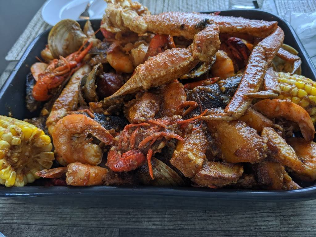 Capri Seafood | restaurant | 58 De Pasquale Ave, Providence, RI 02903, USA | 4019962223 OR +1 401-996-2223