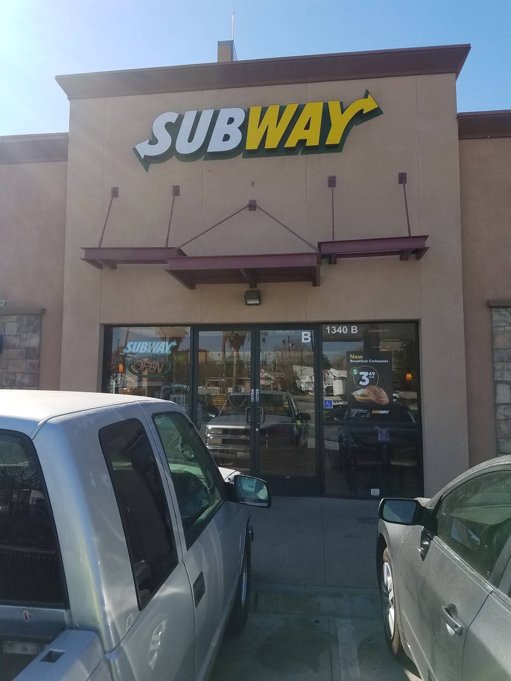 Subway Restaurants | restaurant | 1340 Center St, Riverside, CA 92507, USA | 9516801717 OR +1 951-680-1717