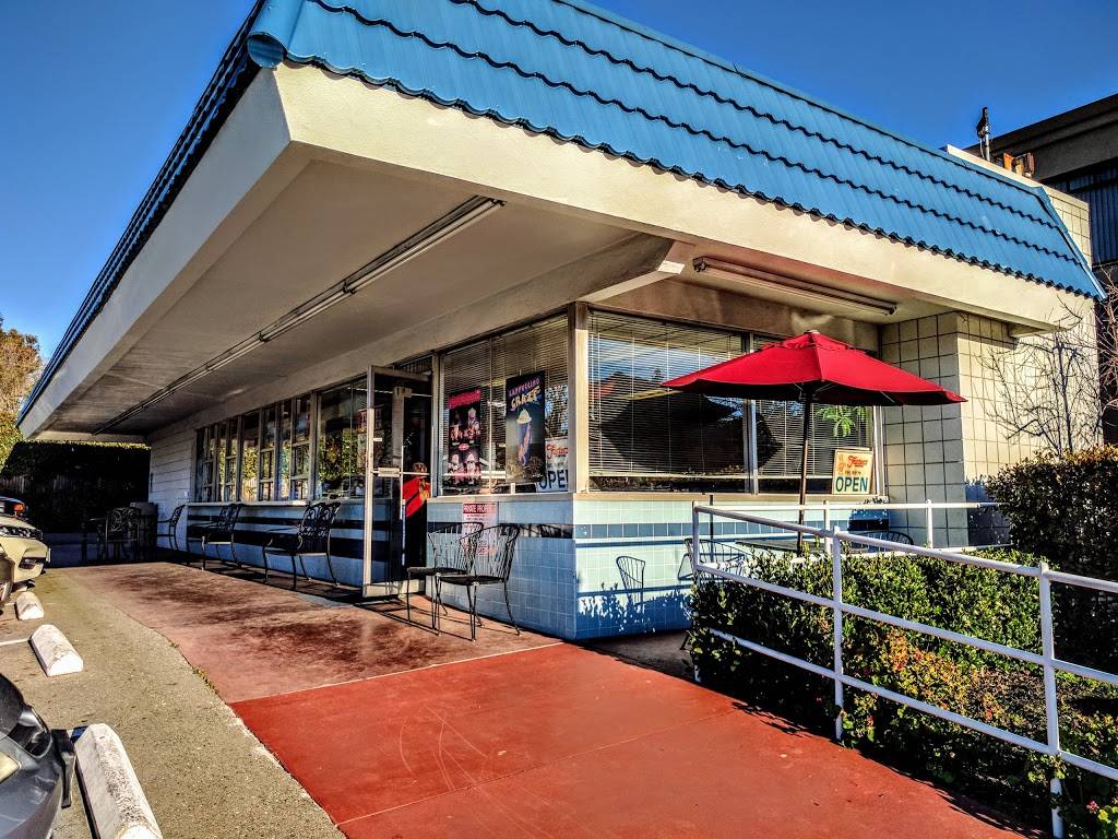 Fosters Freeze | restaurant | 180 Hartz Ave, Danville, CA 94526, USA | 9258373426 OR +1 925-837-3426