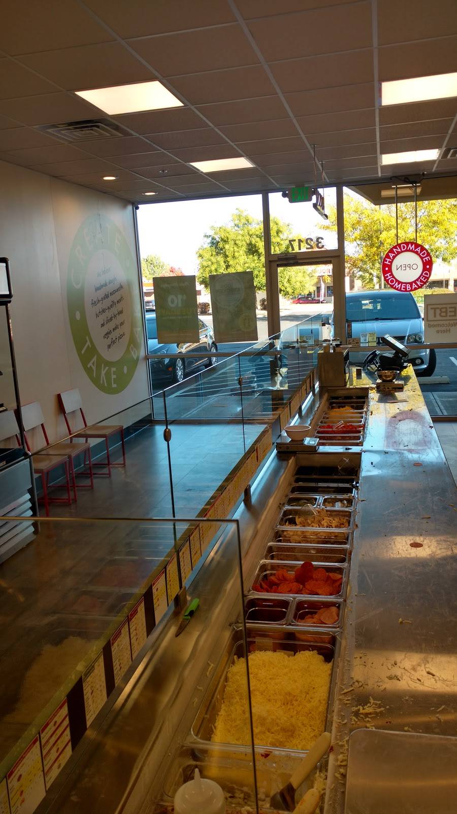 Papa Murphys Take N Bake Pizza | meal takeaway | 3217 23rd Ave, Evans, CO 80620, USA | 9703301674 OR +1 970-330-1674