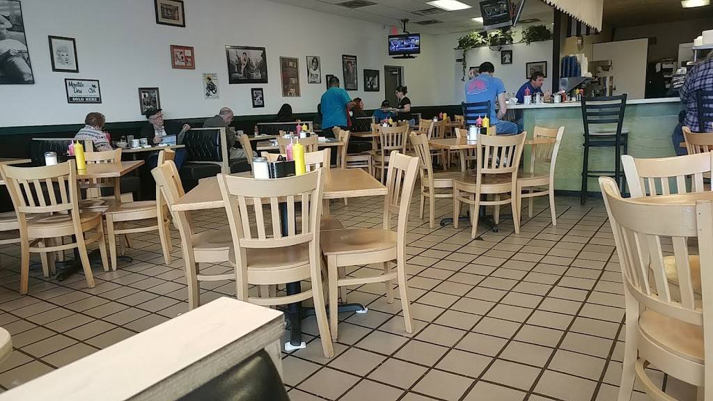 University Diner | restaurant | 5959 Merrill Rd, Jacksonville, FL 32277, USA | 9047623433 OR +1 904-762-3433