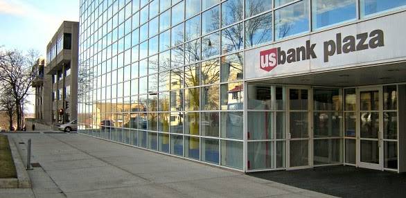 Gooseberry on the Square | restaurant | 1 S Pinckney St suite 104, Madison, WI 53703, USA | 6084676552 OR +1 608-467-6552